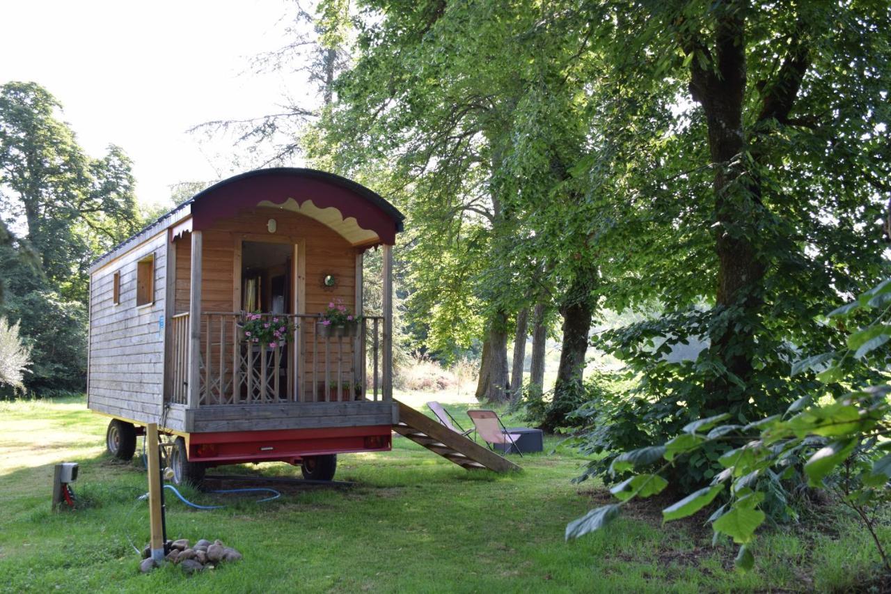 Bed and Breakfast Roulotte La Pitchoune à Berdoues Extérieur photo