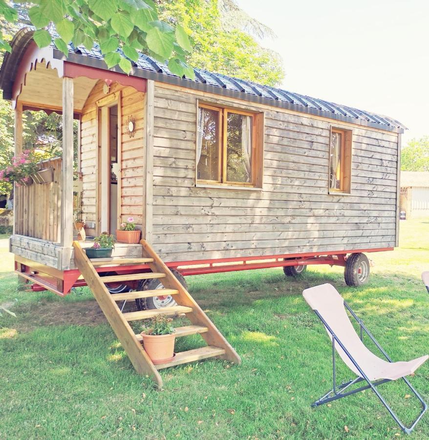 Bed and Breakfast Roulotte La Pitchoune à Berdoues Extérieur photo
